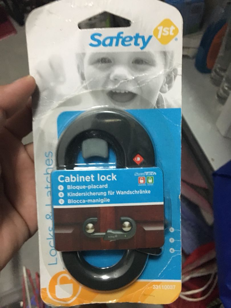 Safety lock, Furniture & Home Living, Bathroom & Kitchen Fixtures on
