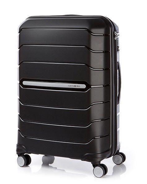 samsonite octolite 68cm spinner luggage