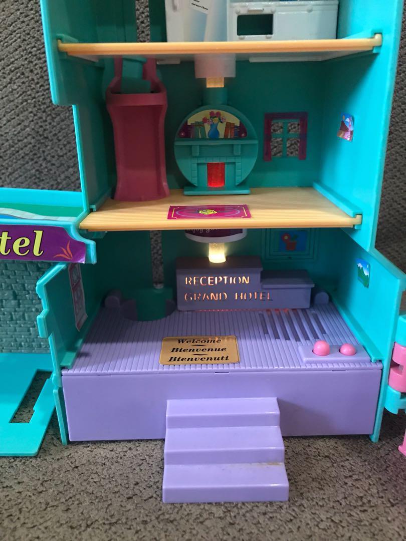 Barbie grand shop hotel playset