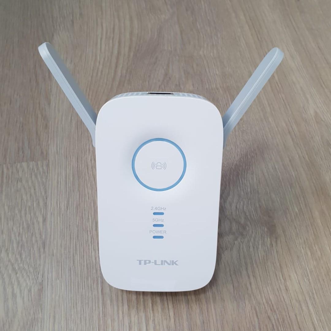 Tp Link Ac1200 Universal Mini Dual Band Range Extender Broadband Wi Fi Extender Wi Fi Booster Hotspot With 1 Gigabit Port And 2 External Antennas Built In Access Point Mode Uk Plug Re350 Amazon Co Uk Computers Accessories