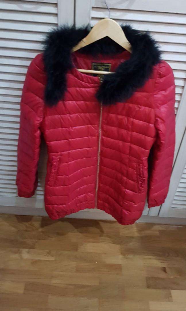 Winter jacket (Category: Coats, Jackets and Outerwear) located in Singapore. Submitted by hopeloveshop (Listing ID 185514067, Image 1). Description: Brand new red winter jacket for a fashionable young lady..