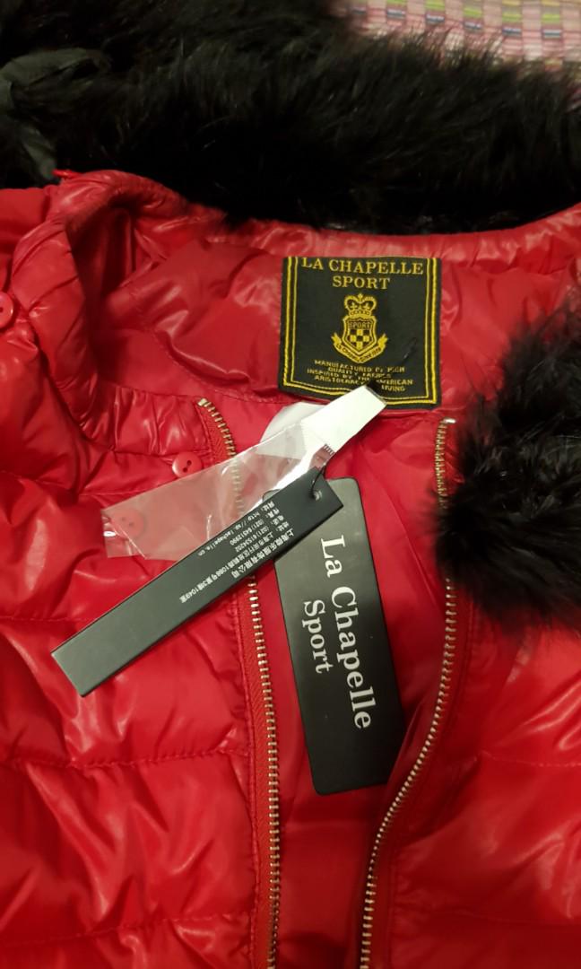 Winter jacket (Category: Coats, Jackets and Outerwear) located in Singapore. Submitted by hopeloveshop (Listing ID 185514067, Image 3). Description: Brand new red winter jacket for a fashionable young lady..