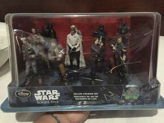 Authentic Star Wars Deluxe Figurine Set