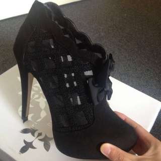 Lace Heels | Size 7