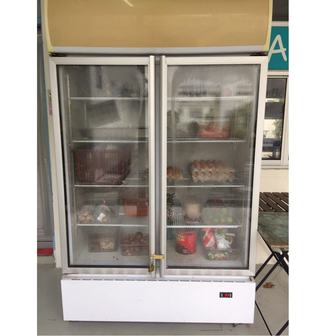 50 60 Off 2 X Chillers 1 X Counter Freezer