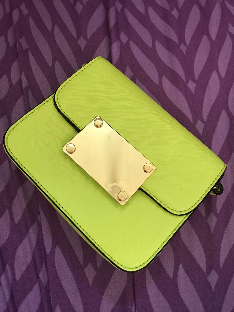 neon green purse aldo