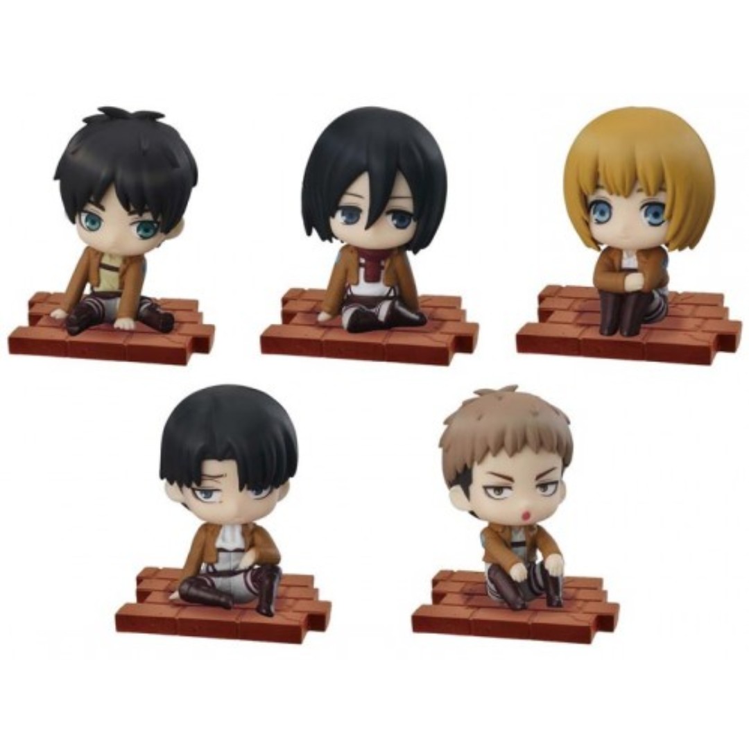 Attack On Titan Suwarasetai Chibi Figurines Toys Games Bricks Figurines On Carousell