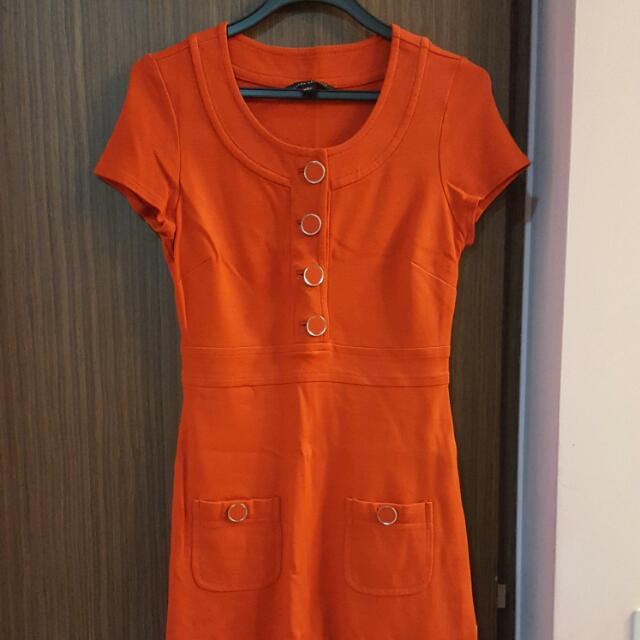 Banana Republic Orange Dress, Women's Fashion, Tops, Sleeveless on Carousell Banana Republic Orange Dress, Women's Fashion, Tops, Sleeveless on Carousell