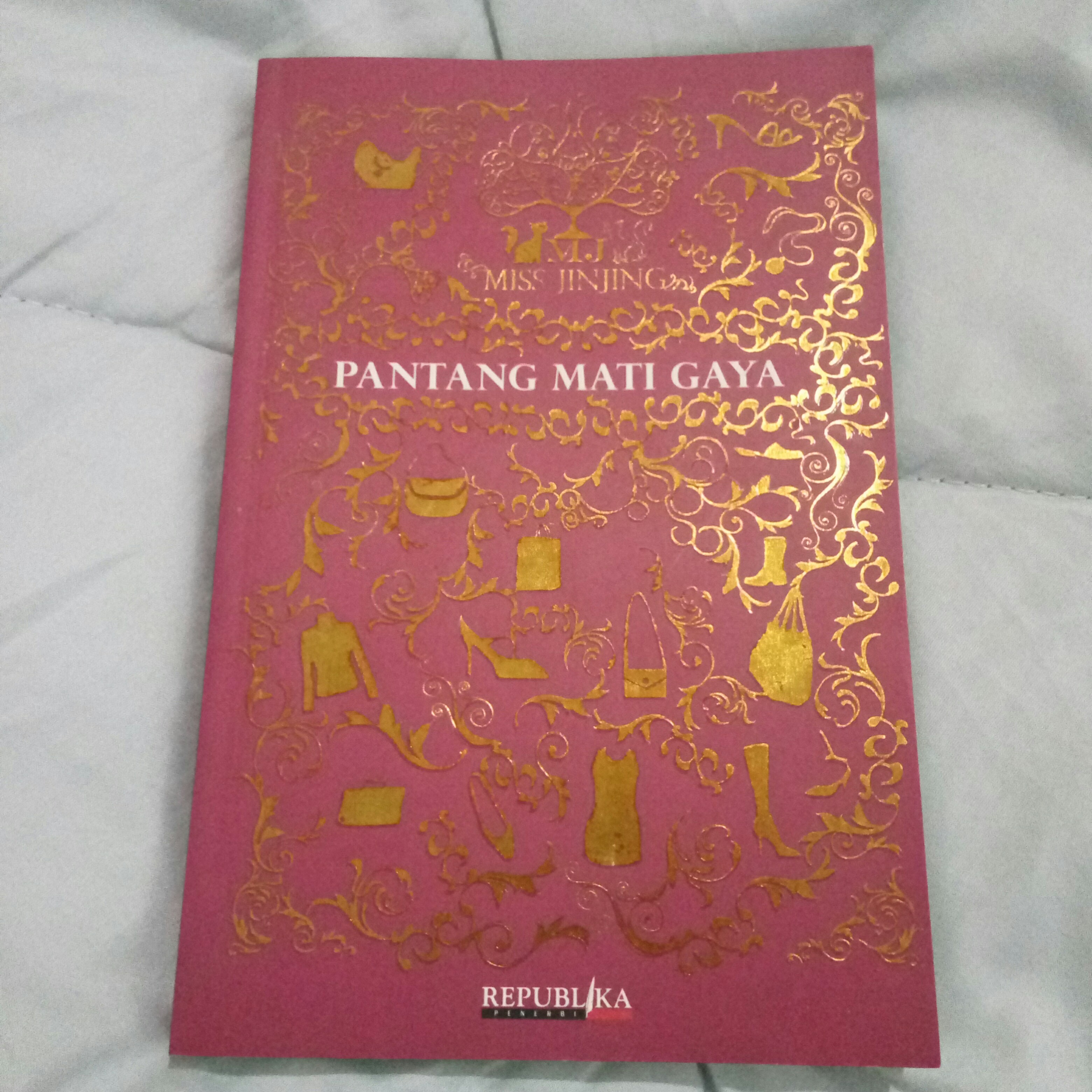 Buku Preloved Koleksi Pribadi Miss Jinjing Pantang Mati Gaya Books 2019 03 21 02 28 04 photo photo