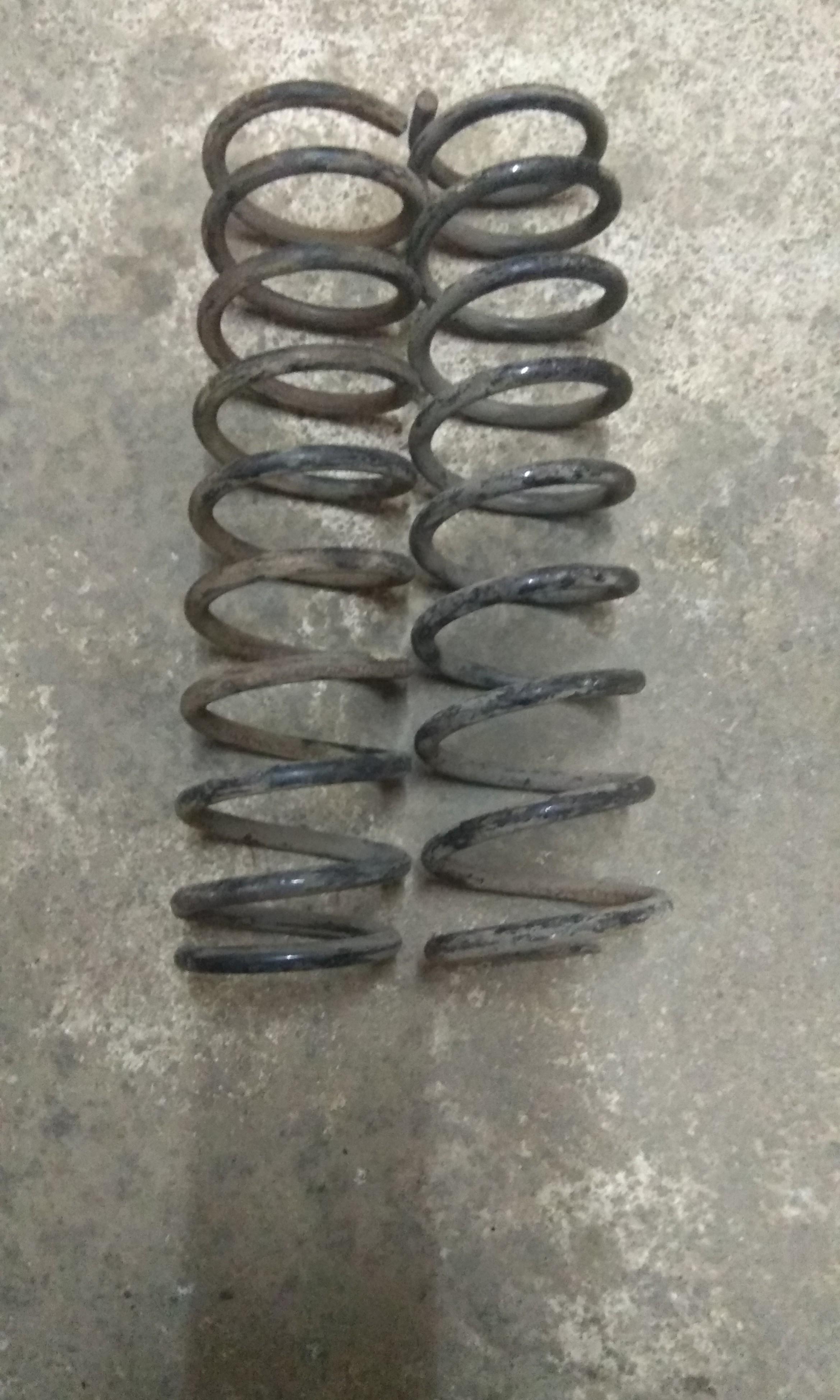 Coil spring belakang waja, Auto Accessories on Carousell