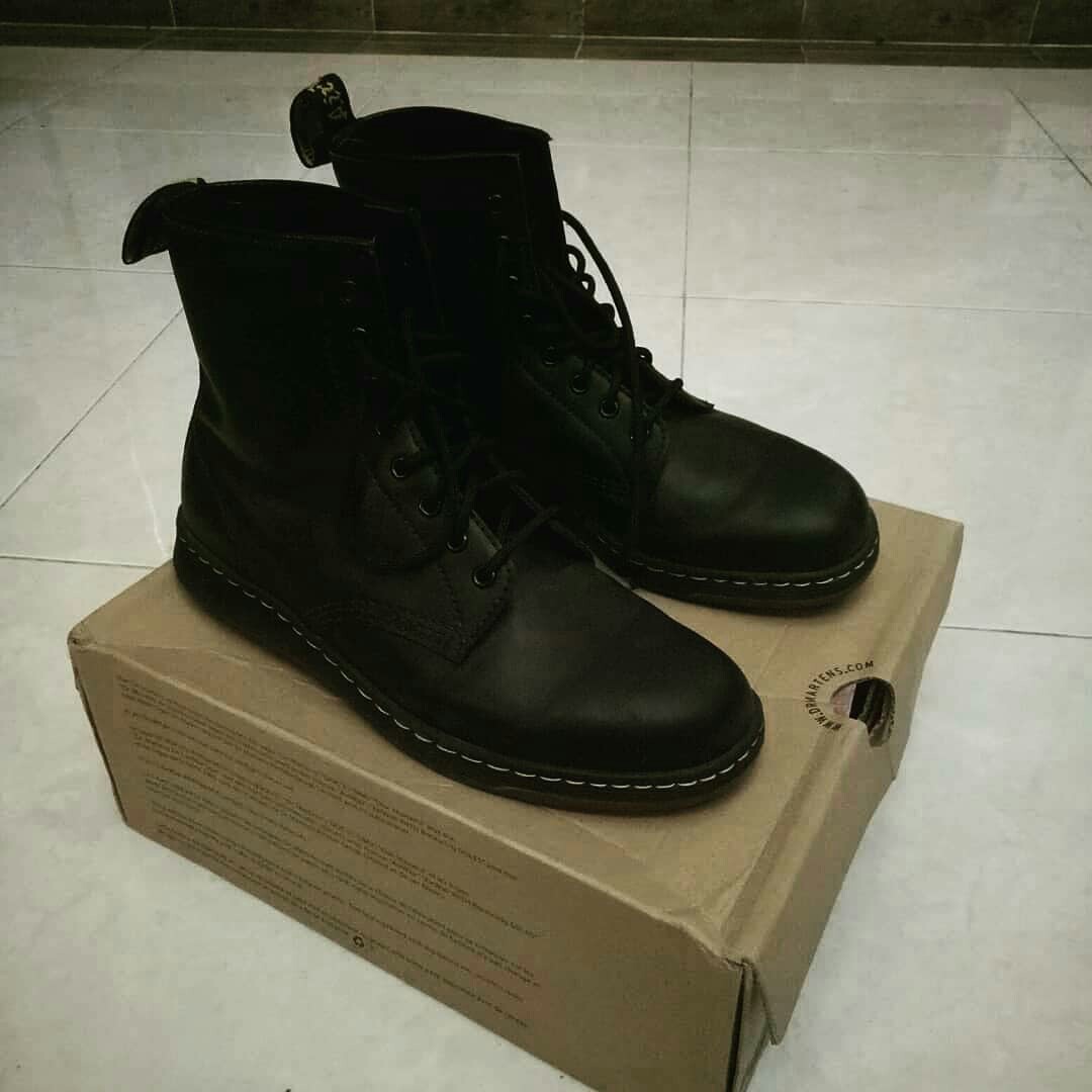 dm's lite newton black temperley