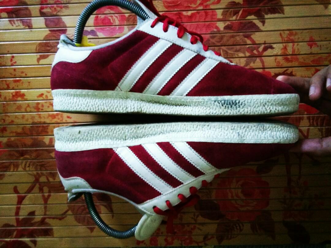Kasut adidas gazelle online