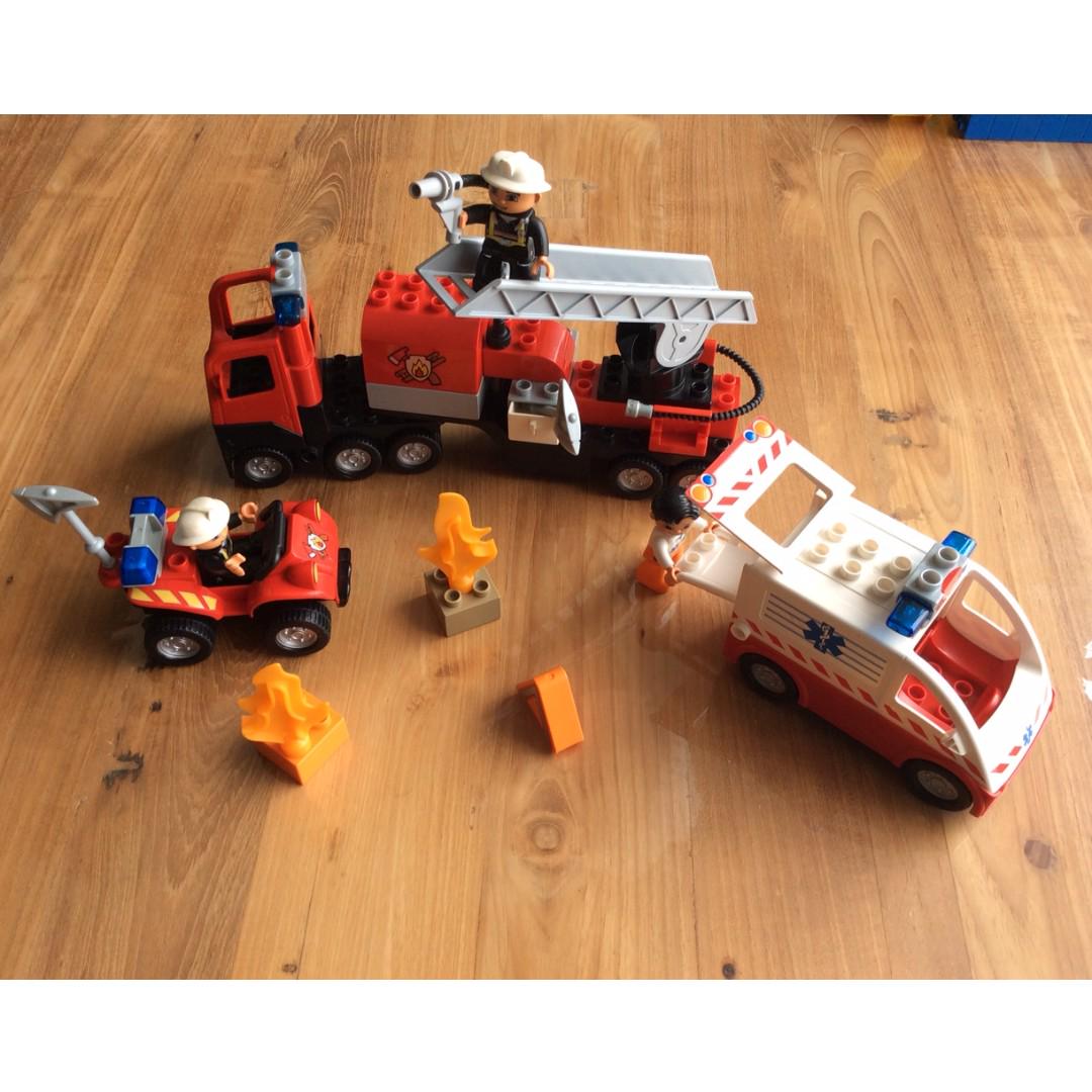 duplo fire car