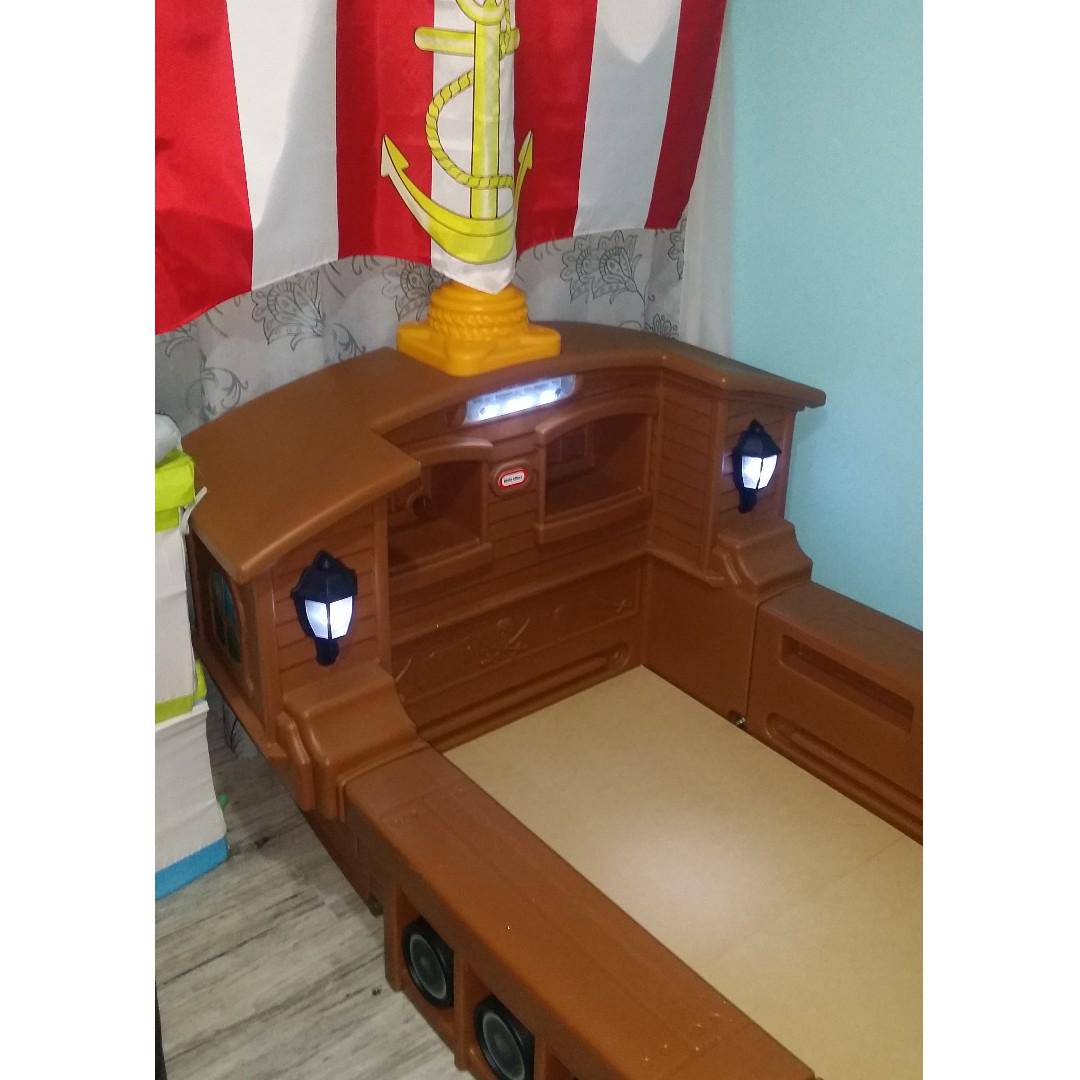 Little Tikes Pirate Ship Toddler Bed, Furniture, Beds ...