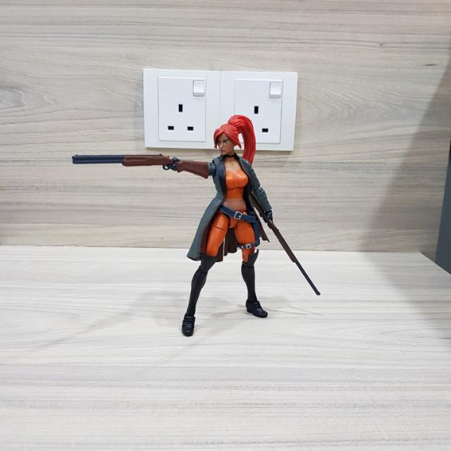 Elsa bloodstone marvel legends top