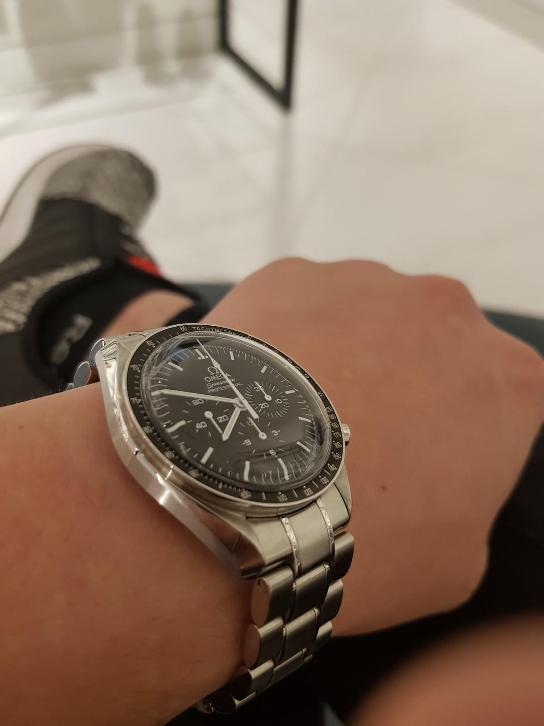 Omega Speedmaster Moonwatch 311.30.42.30.01.005, Luxury, Watches on  Carousell