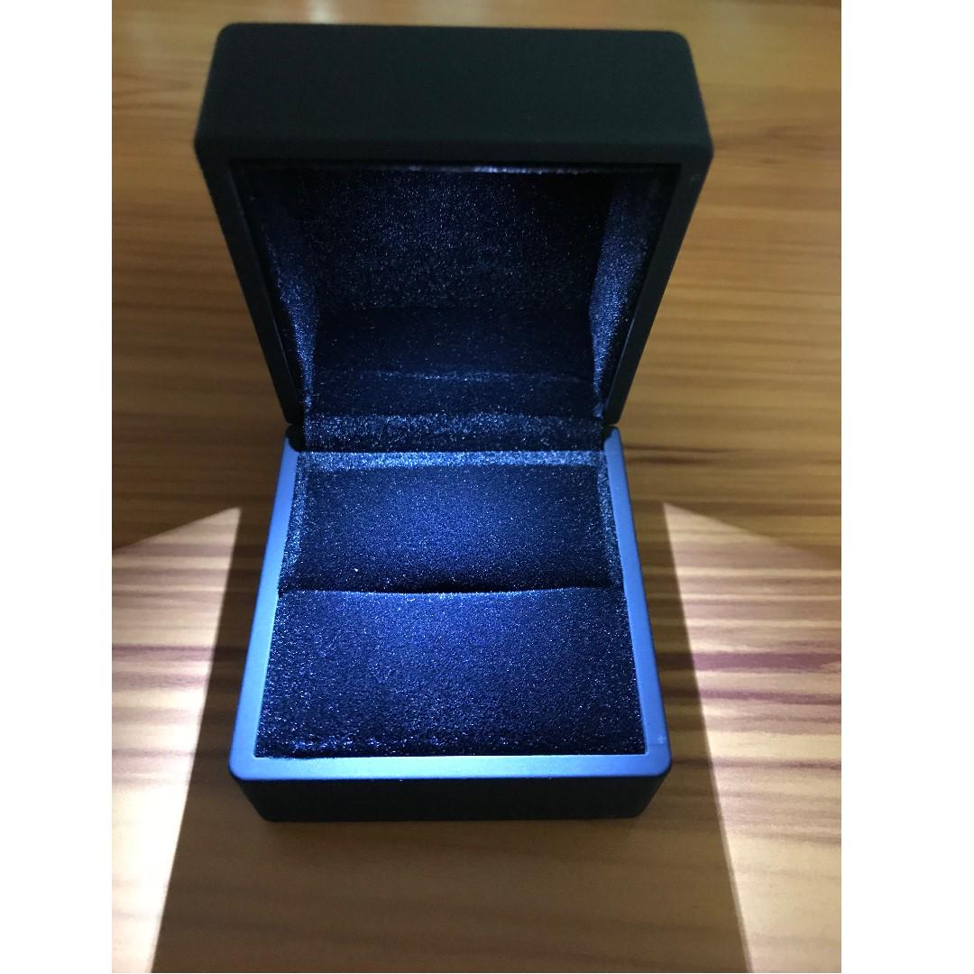 ring box with led light