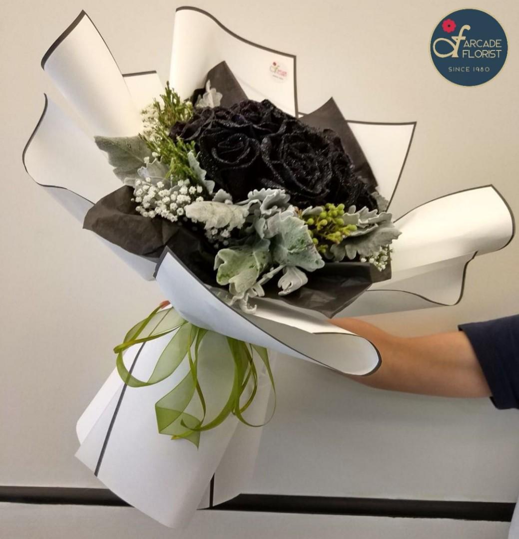 20 Stalks Fresh Cut Black Glittery Roses Fresh Flower Bouquet Rose Flower Flower Bouquet Flower Flowers Fresh Flower Rose Roses Gardening Flowers Bouquets On Carousell