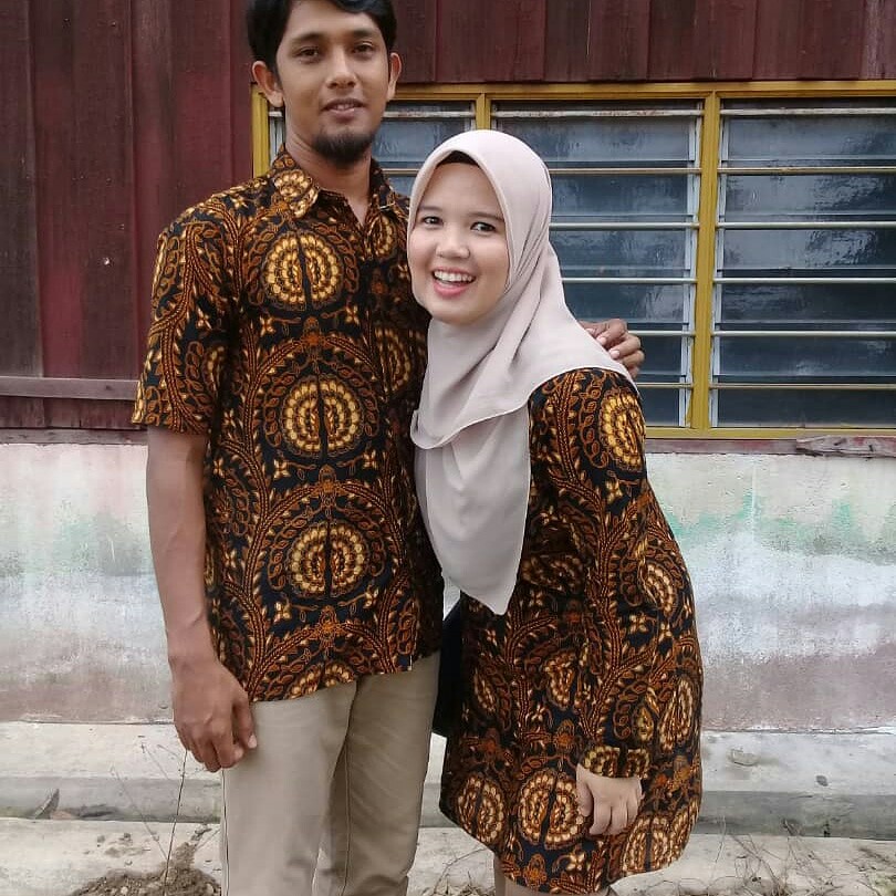 Batik Couple Set Dress Cotton Women S Fashion Clothes Dresses On Carousell With comfortable and light fabrics such as cotton, you can party it up without breaking a sweat the best part is that we are offering free shipping for all orders in peninsula malaysia! batik couple set dress cotton