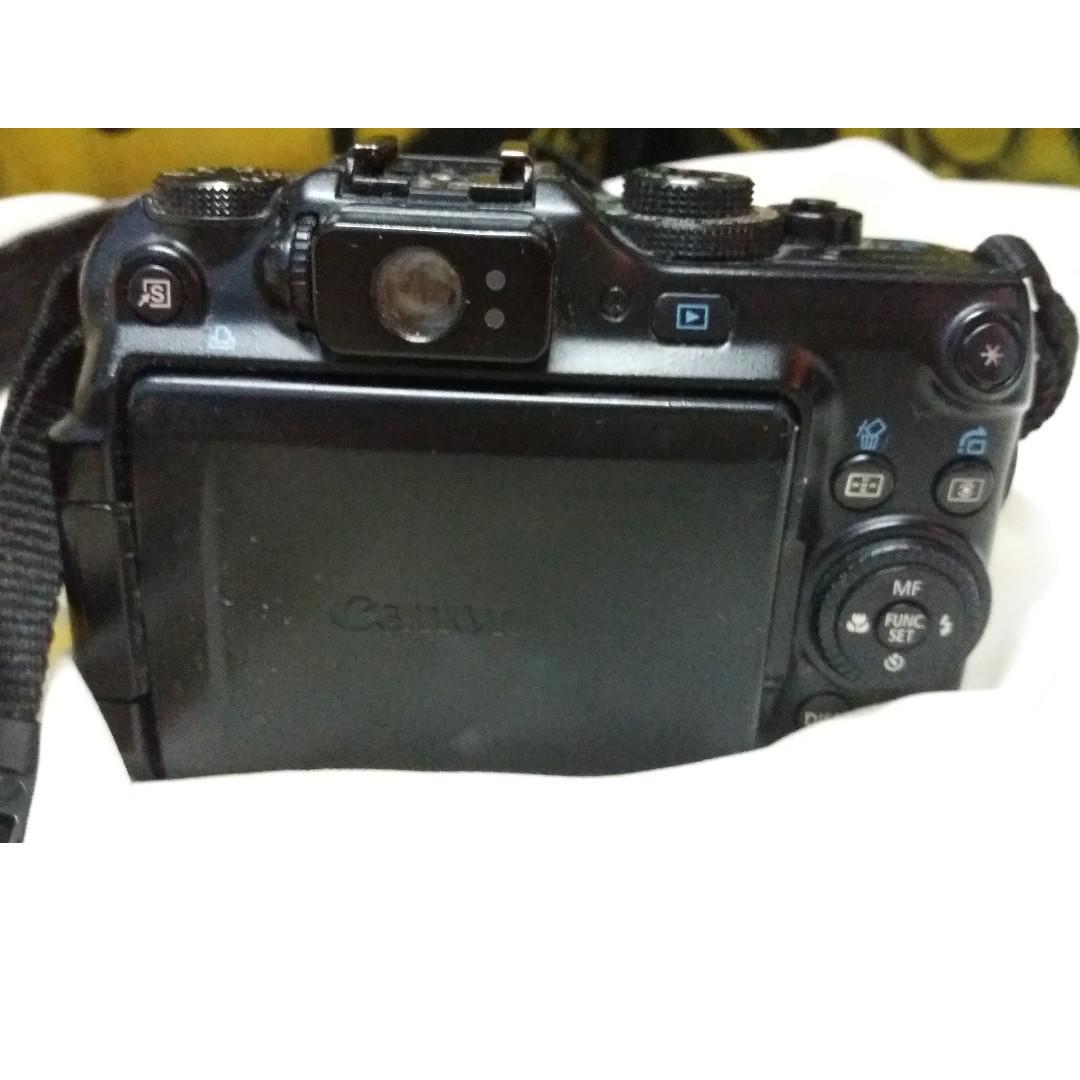 Canon G11 10MP Digital Camera with 5x Wide Angle Optical Stabilized