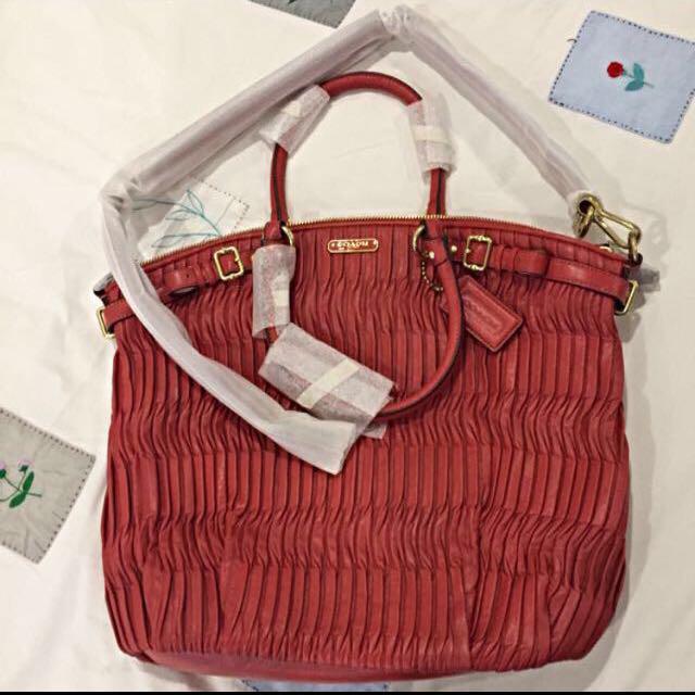 Coach (Category: Bags & Wallets) located in Singapore. Submitted by jamiel_7337 (Listing ID 54319813, Image 3). Description: New and authentic! bought but never used. asking $1000 paid much more no trade Fast Deal pls pm.