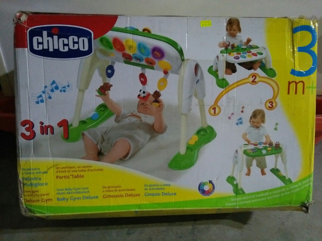 chicco baby gym deluxe