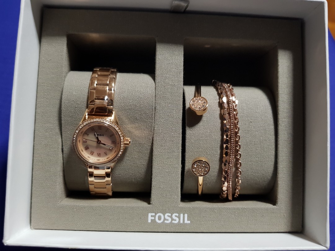 Buy Rose Gold Watches for Women by FOSSIL Online  Ajiocom