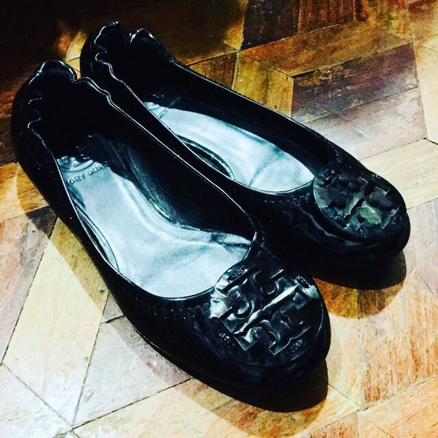 tory burch slippers price