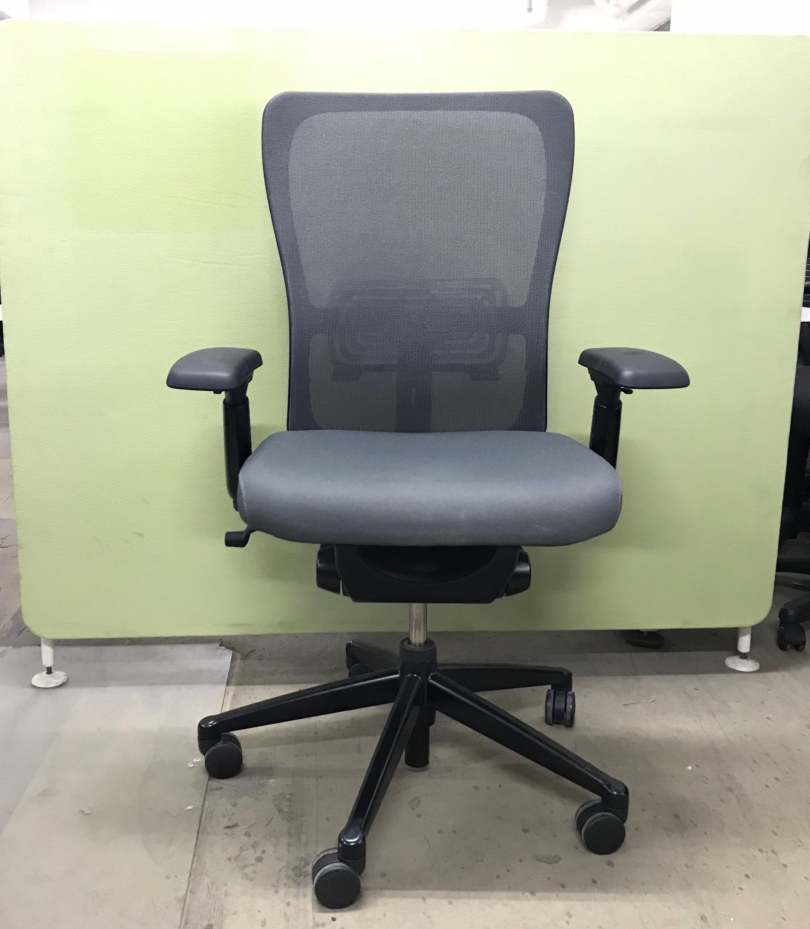 Haworth Zody Clearance Sale Furniture Tables Chairs On Carousell