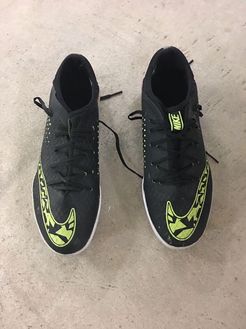 kasut futsal nike mercurial