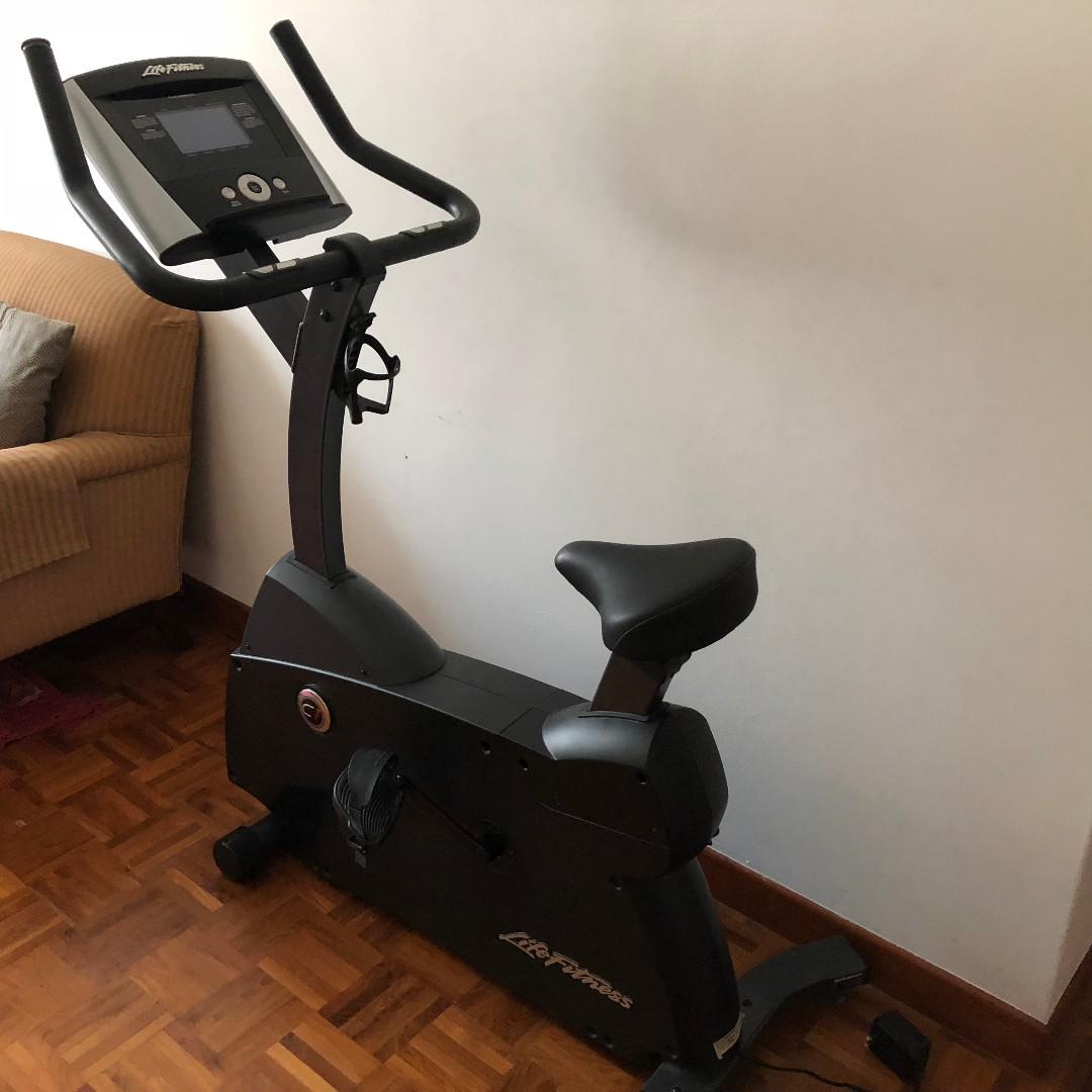 Life fitness c1 bike store