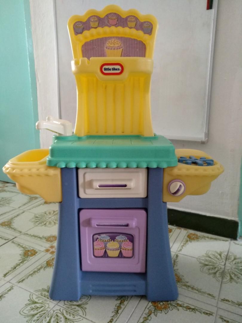 Little tikes cupcake kitchen outlet