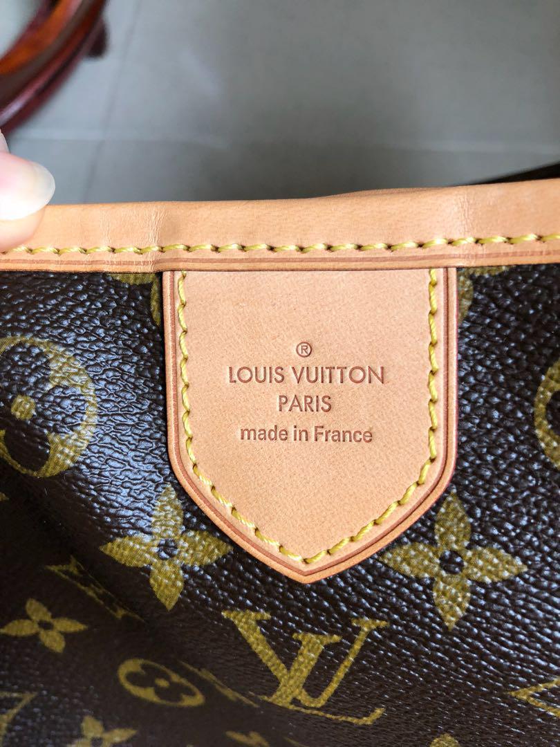 Just in! Louis Vuitton Delightful MM with box, dust bag and receipt. Won't  be up on the online site until Monday. Call ***-***-**** or come into the  EG boutique…