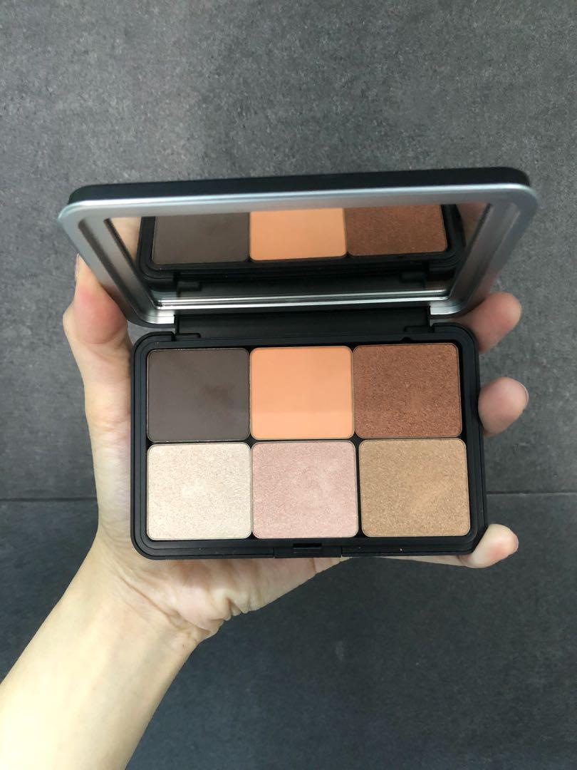 Make up forever eyeshadow palette customizable, Beauty & Personal Care