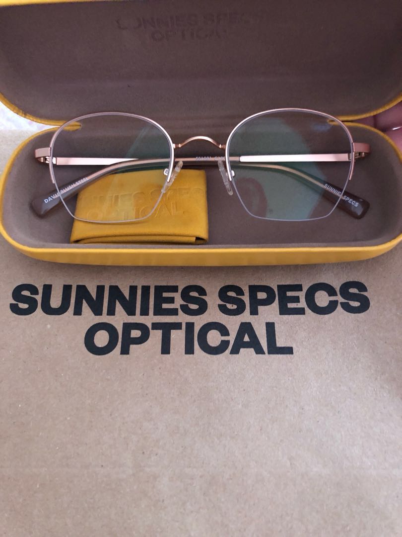 sunnies specs for round face