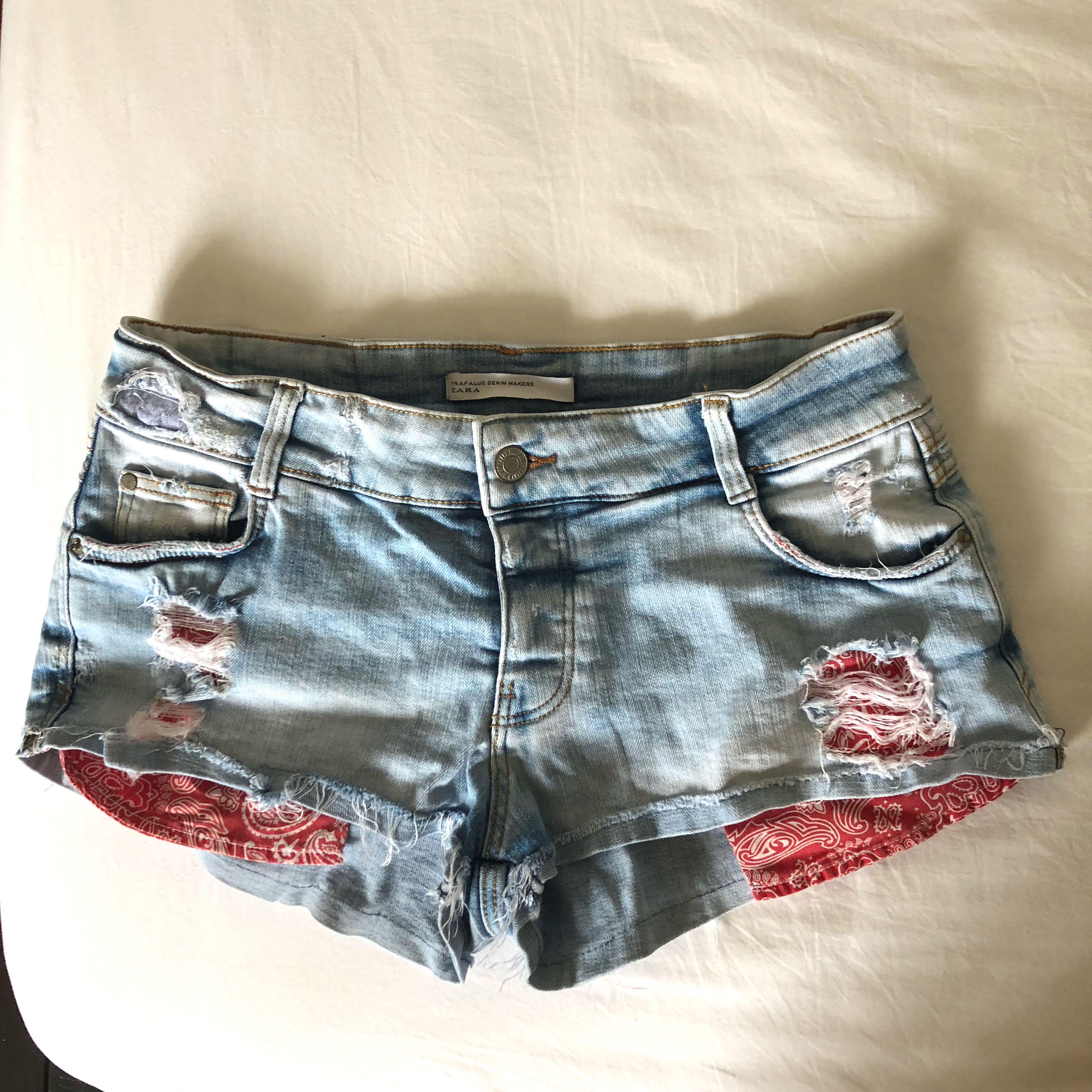 denim shorts with pockets out