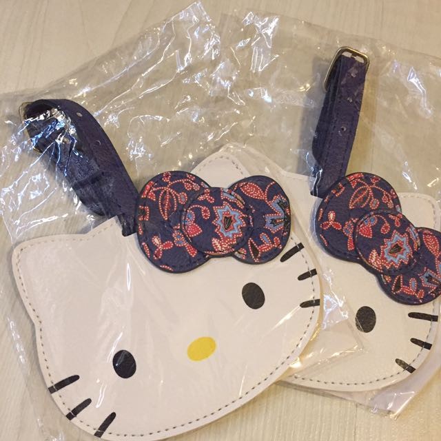 sia hello kitty luggage tag