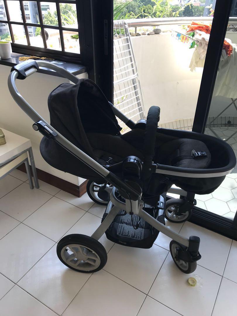 Stroller (Category: Strollers) located in Singapore. Submitted by chanceim (Listing ID 184846310, Image 3). Description: 2014 it was the stroller of the year Graco stroller, back wheel need air or repair Pick up: Amber garden.