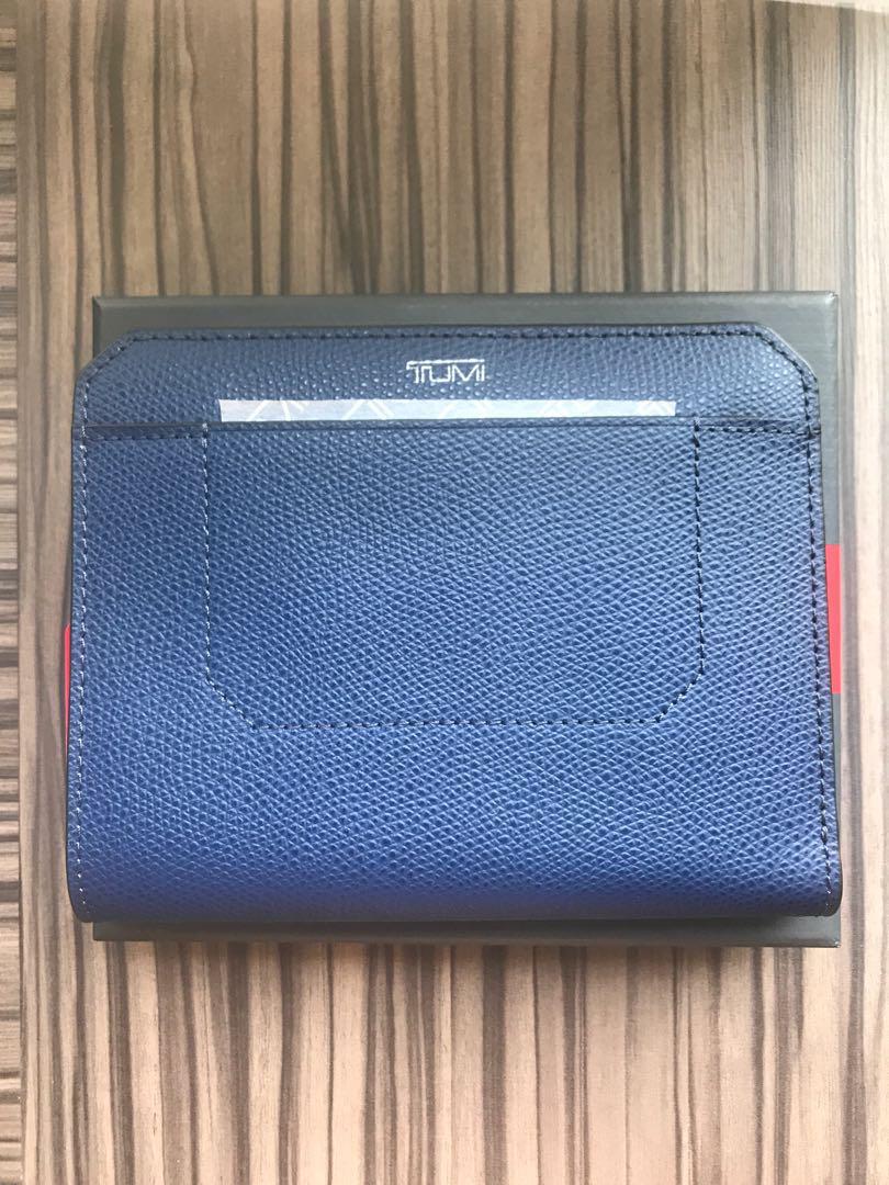Tumi camden passport case store