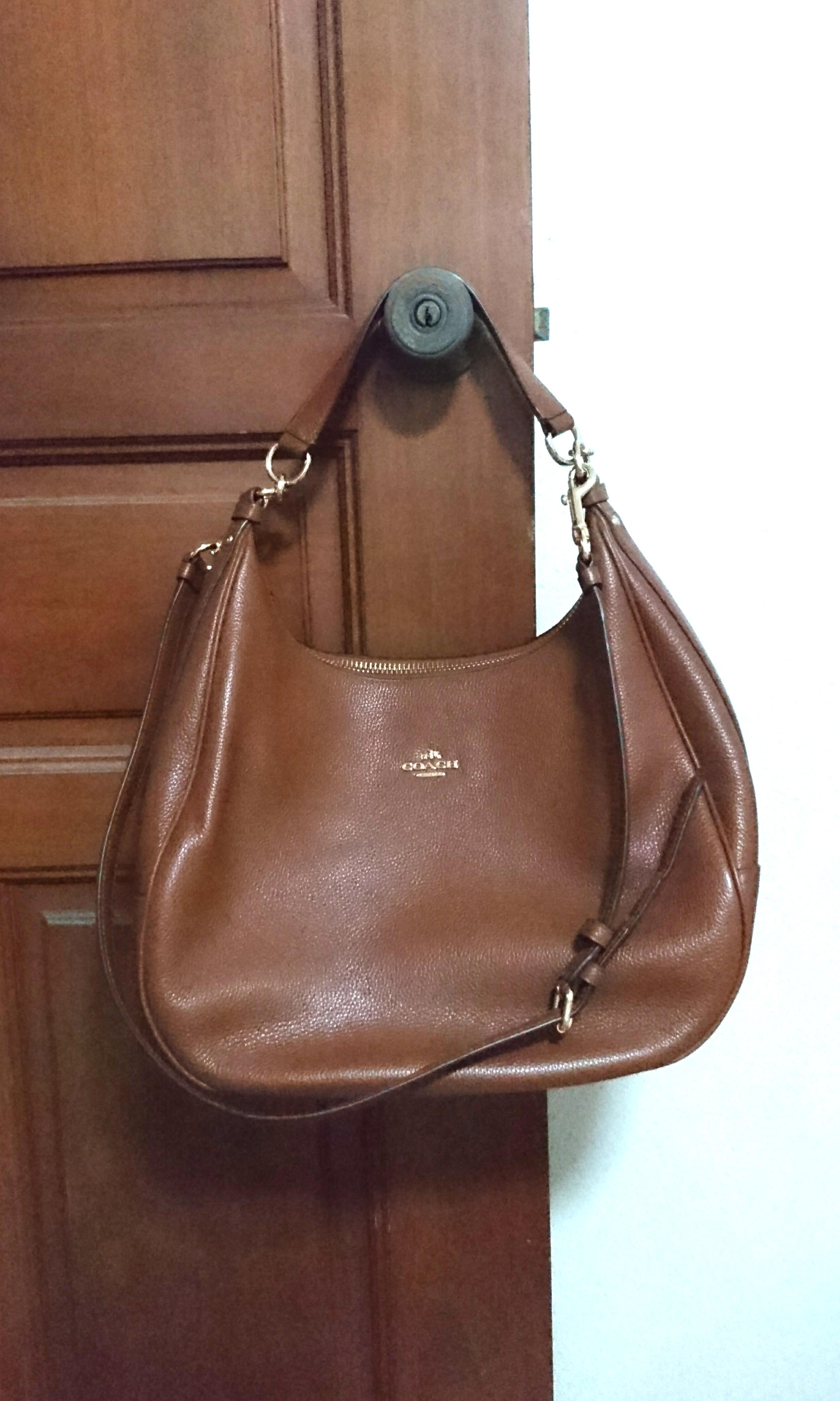 Authentic Coach Hobo Handbag/Sling bag, Women's Fashion, Bags & Wallets, Tote  Bags on Carousell