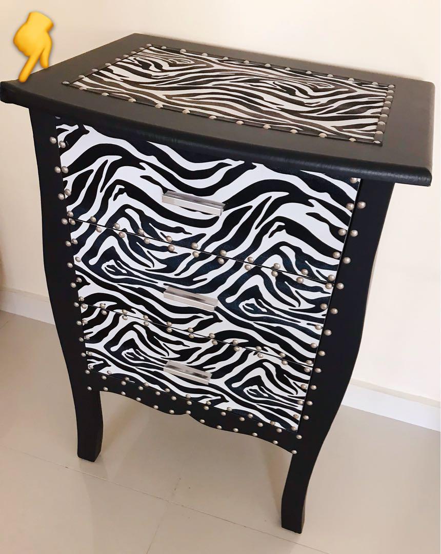 Brand New Gorgeous Zebra Chest Of Drawers Furniture