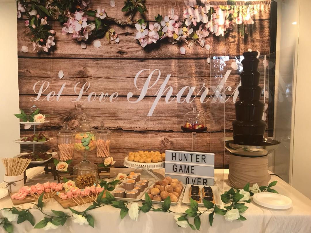 Chocolate fondue live station, Food & Drinks, Packaged & Instant Food