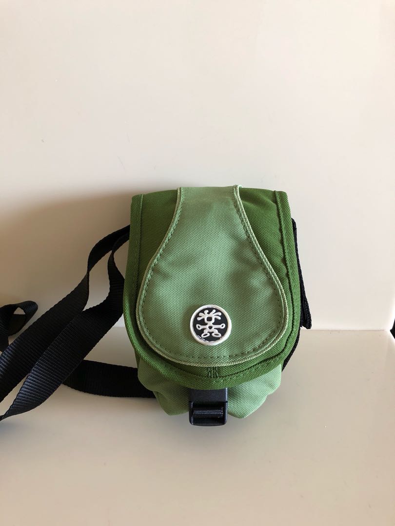 Crumpler camera pouch sale