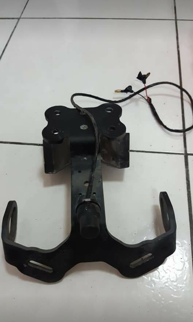 yamaha xj6 tail tidy