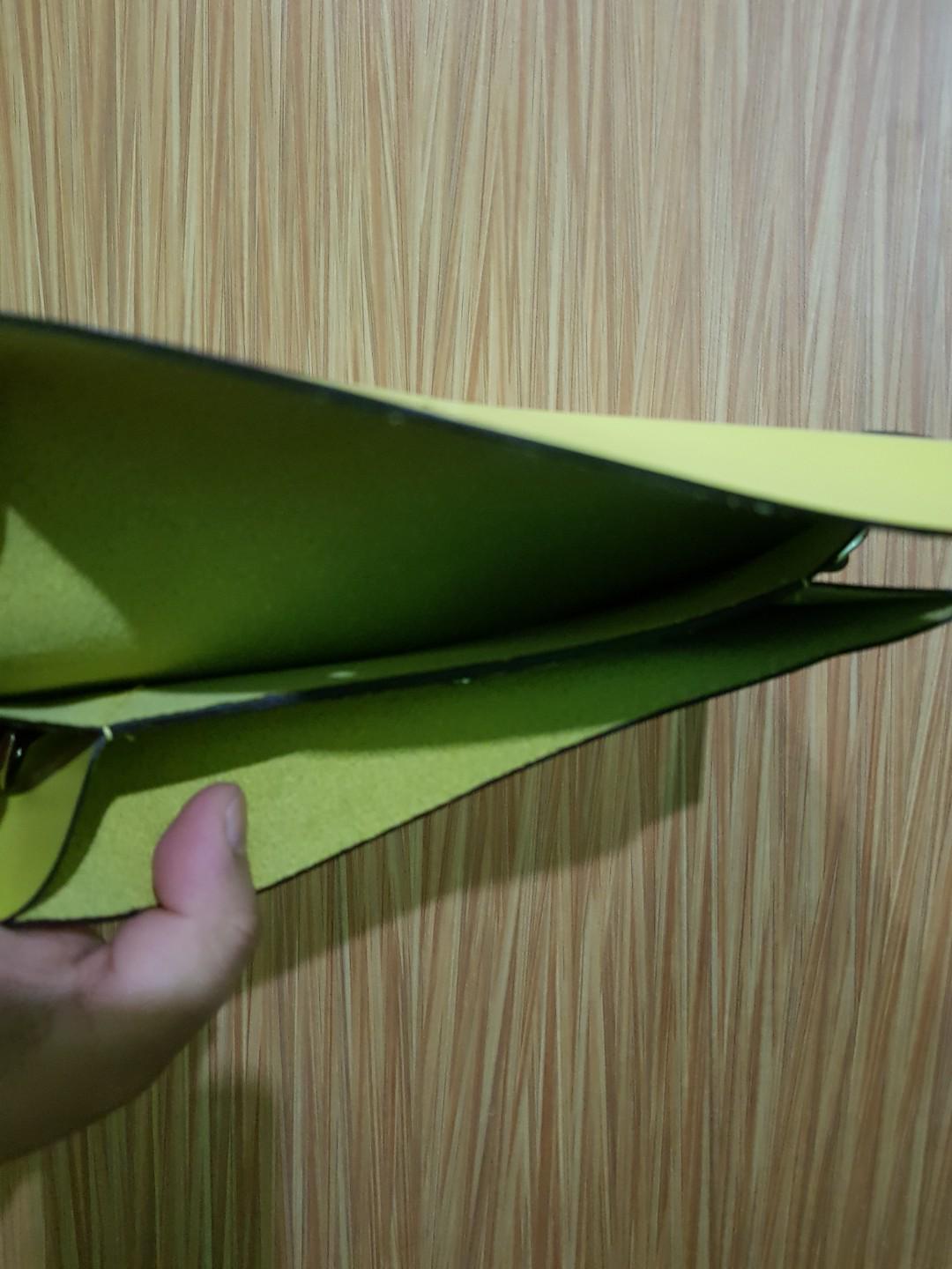 Fino leatherware (Category: Wallets & Card holders) located in Makati City. Submitted by destash2restash2018 (Listing ID 185940506, Image 2). Description: Envelope clutch (large) with hook attachment..