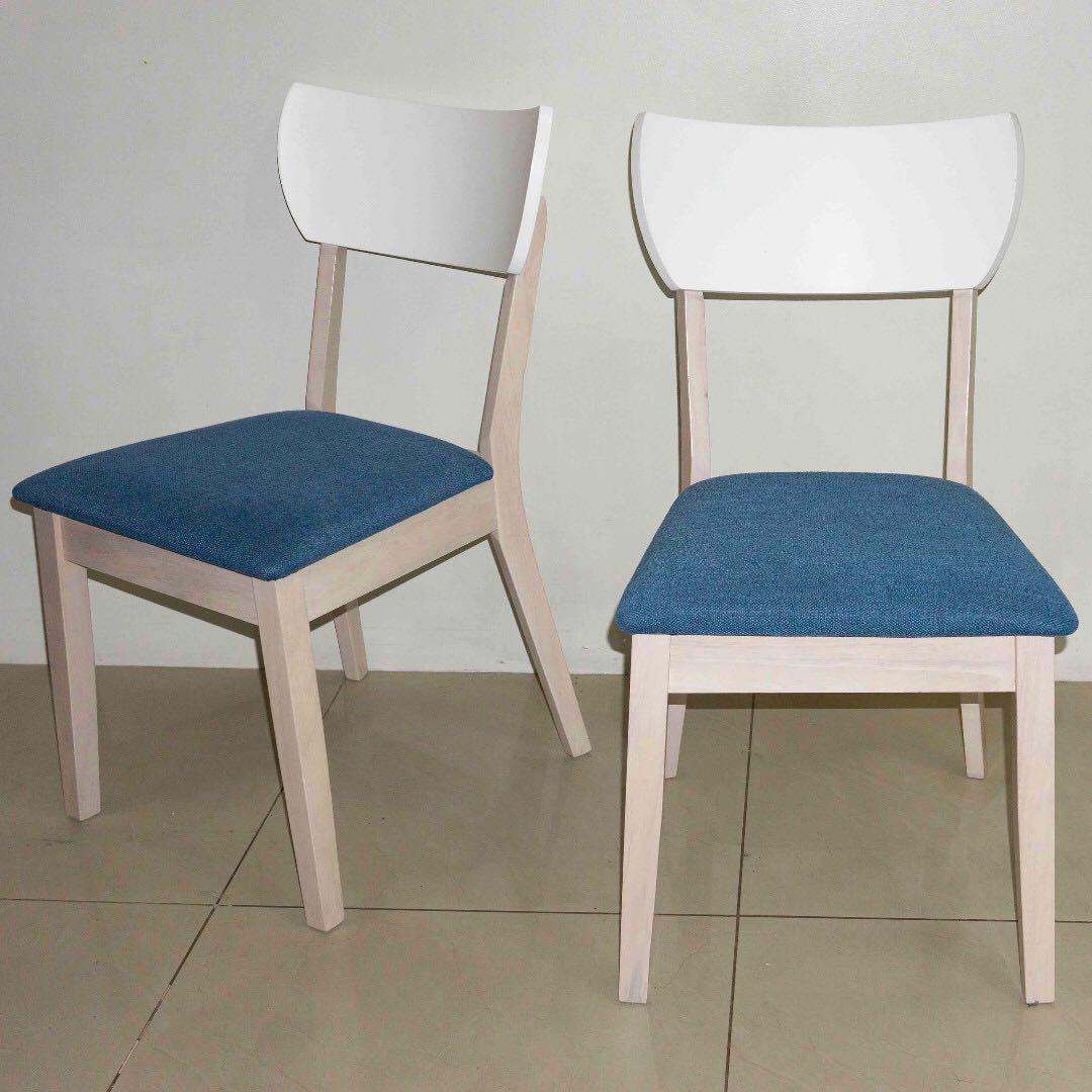 Four (4) Dining Chairs (Category: Chairs) located in Makati City. Submitted by kateserrano (Listing ID 179276708, Image 1). Description: Bought this as part of a dining set for a condo in Makati. RFS: There are already 6 dining chairs - too many for just a studio unit..