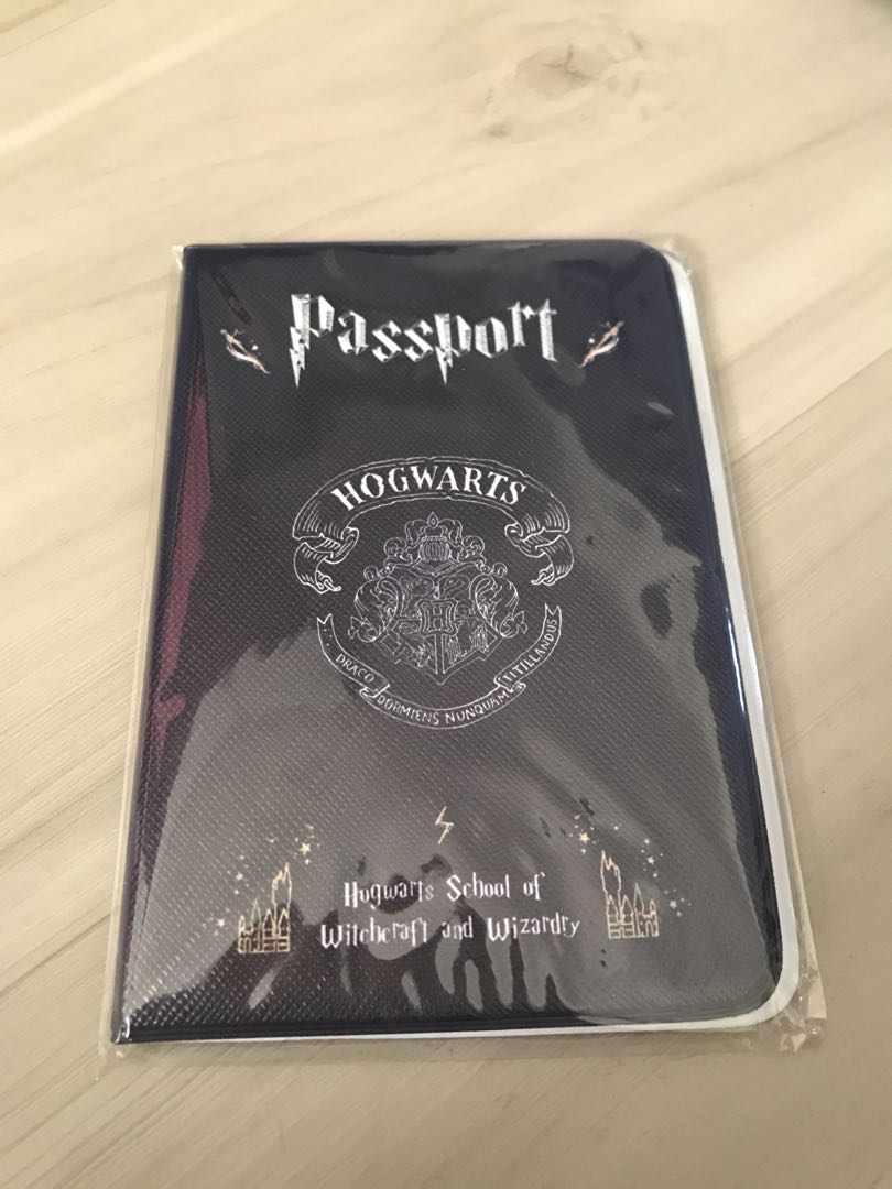 Harry Potter Passport Case, Hobbies & Toys, Travel, Travel Essentials
