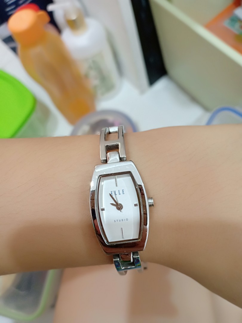 jam tangan ELLE on Carousell