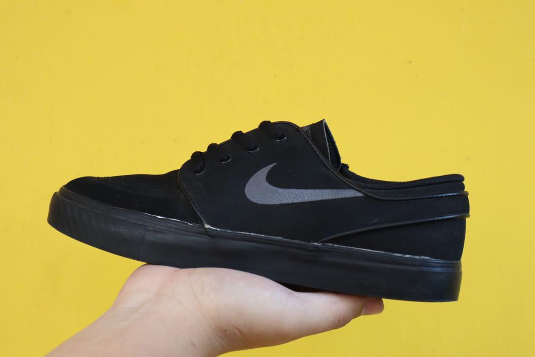 Janoski sale triple black