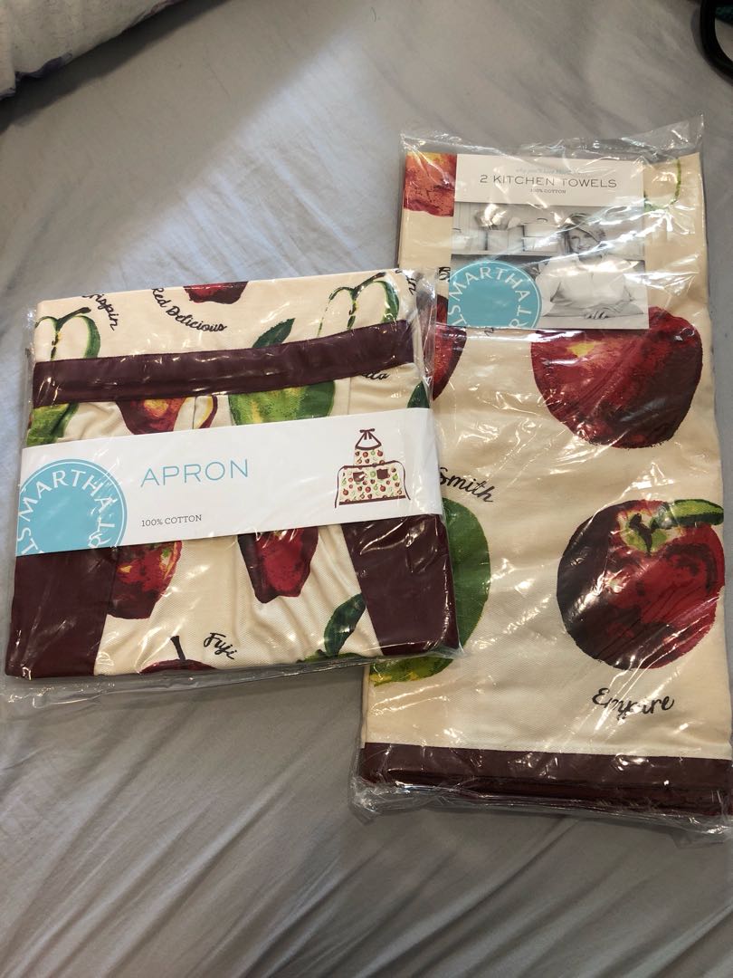 Martha Stewart Apple Apron And 2 Kitchen Towels Set On Carousell